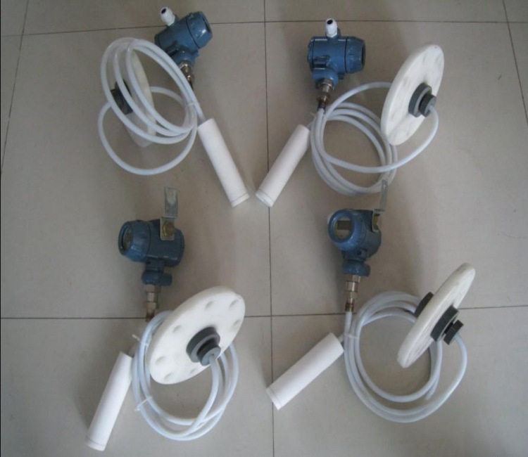 防腐投入式液位变送器 